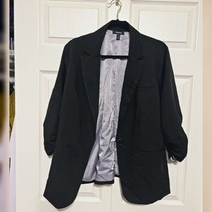 Torrid black blazer 2/2xl